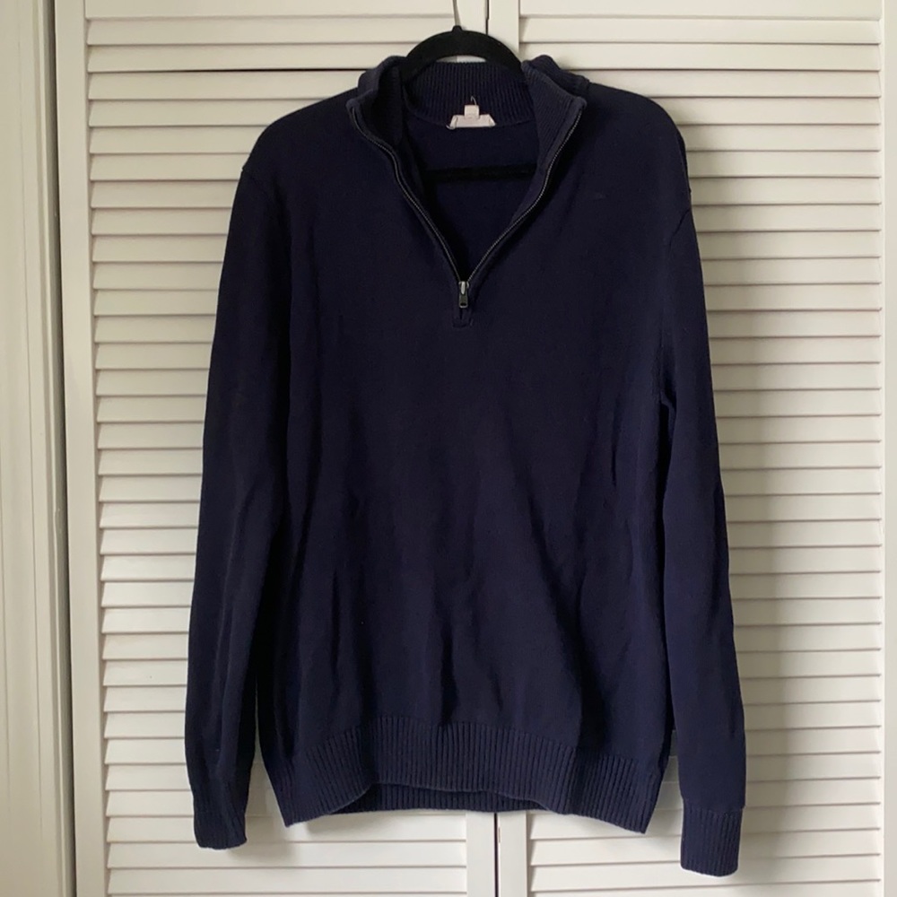 Men’s gap 3/4 zip sweater.